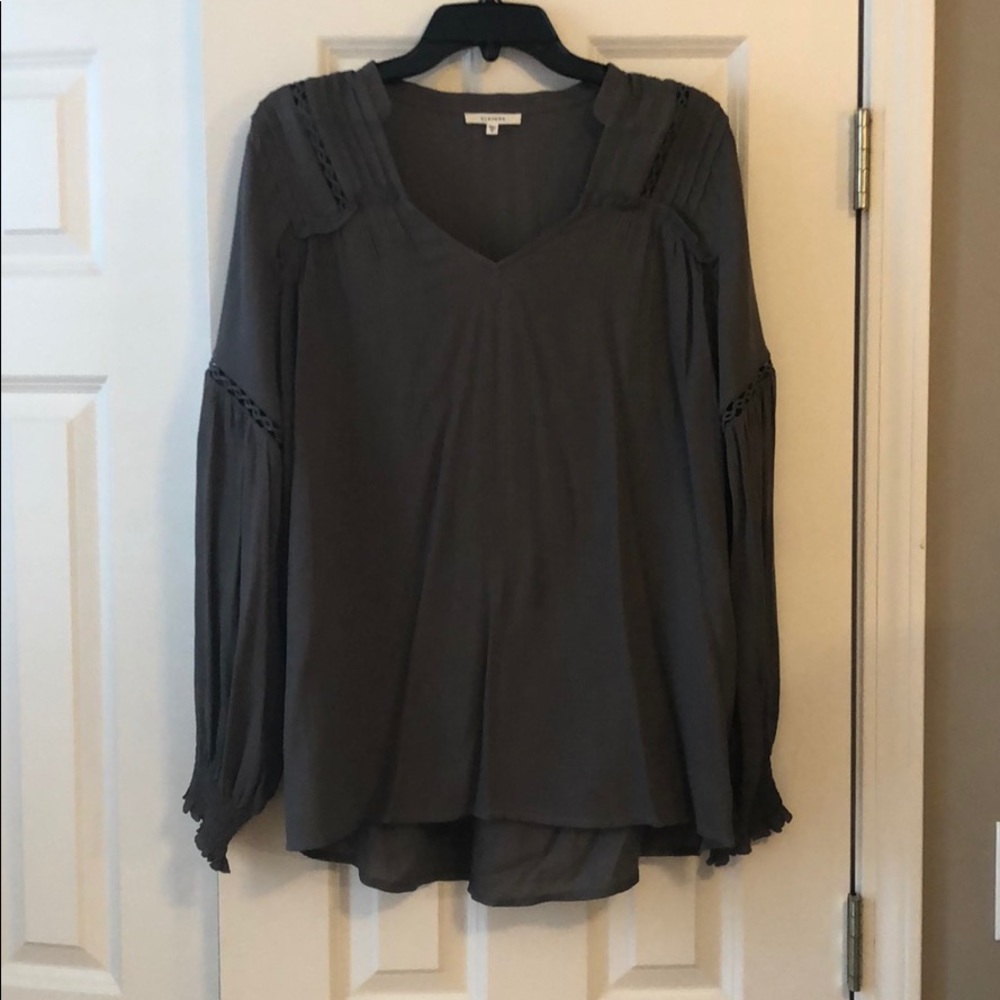 Grey long sleeve shirt